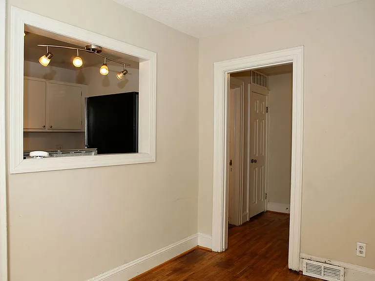 2214 Walker Ave — Photo 11