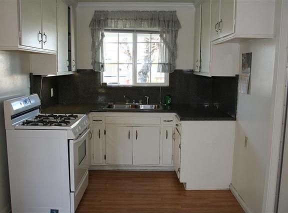 4th image of 1515 Sicard St