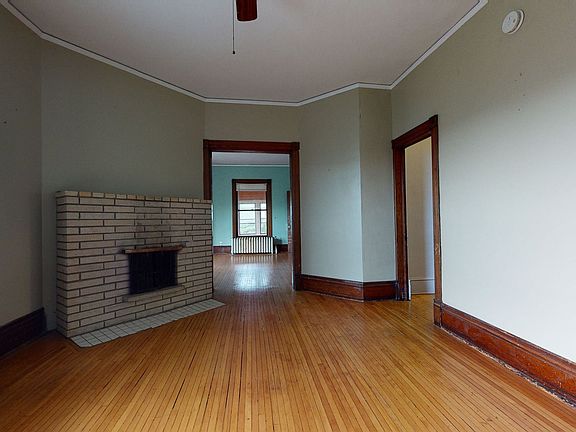 4th image of 119 Bedford St SE #2