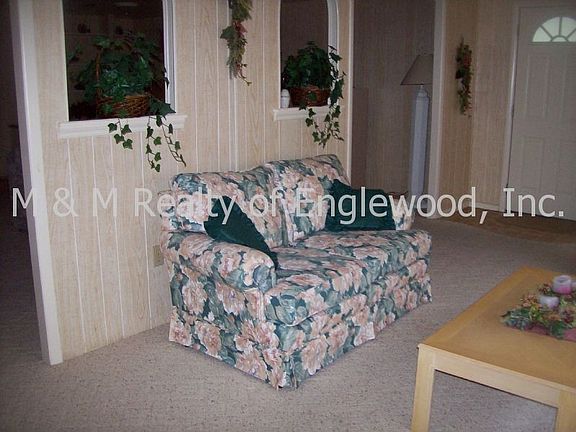 3rd image of 3320 Blue Jay Ln