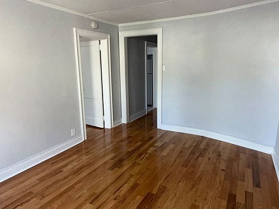 4th image of 264 Hillside Ave APT B3
