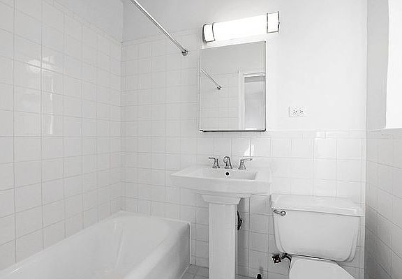 5th image of 160 W 71st St APT 16C