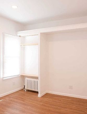 4th image of 310-312 Paxton St