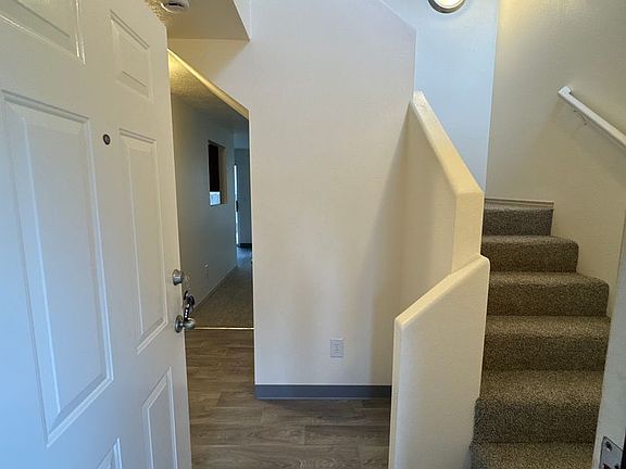 2nd image of 1060-1074 W Ida St #337-1062