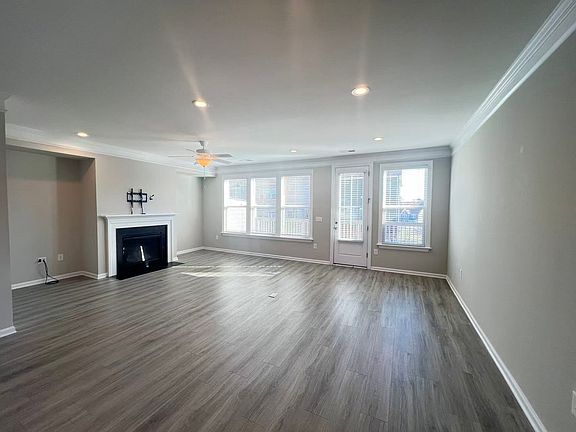 5th image of 941 Haybeck Ln