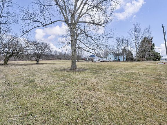 3rd image of 1602 Troy Rd