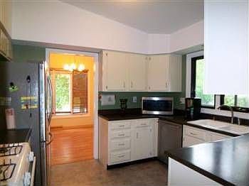 5th image of 4008 Victoria Dr