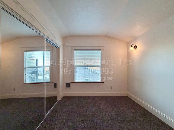4th image of 4318 SE Milwaukie Ave #3