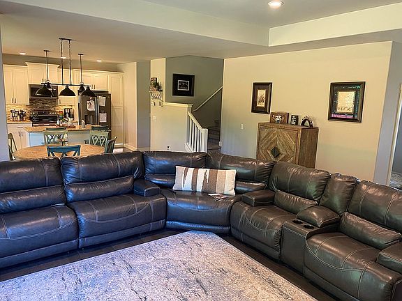 3rd image of 8111 Keanland Park Ln SE