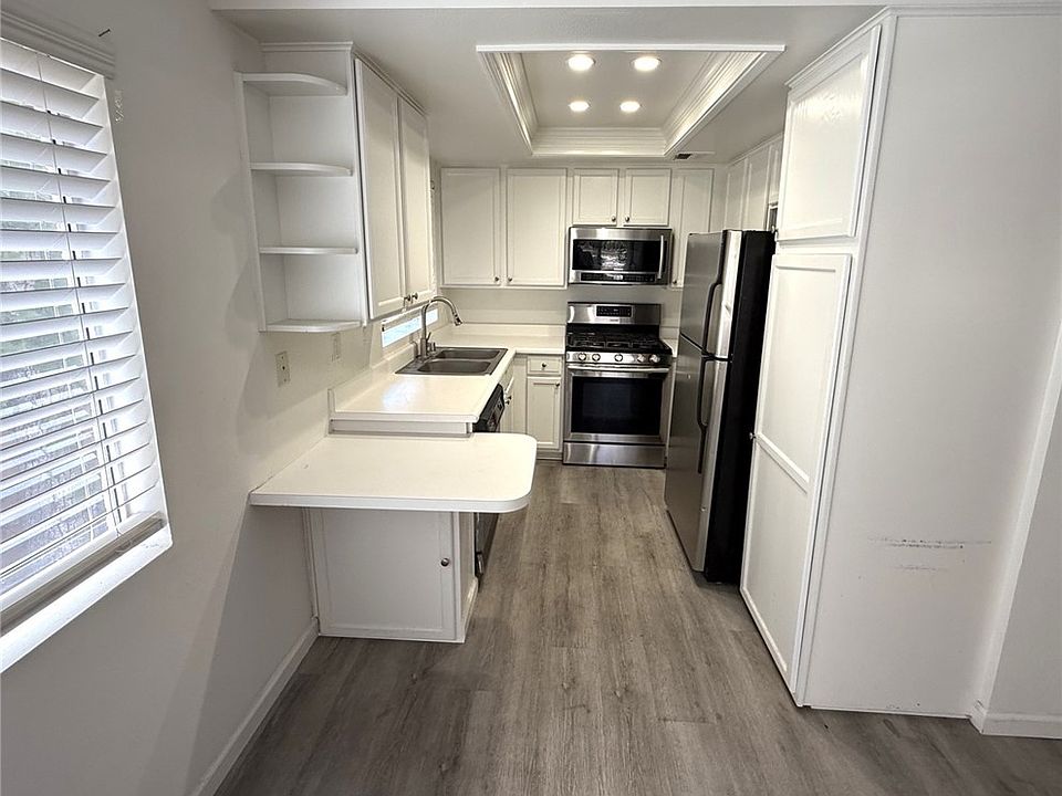 1st image of 19855 Sandpiper Pl Unit 123