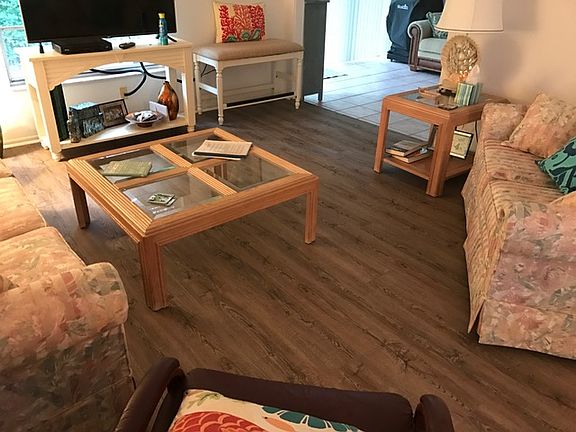 2nd image of 5069 Village Gardens Dr #6