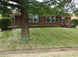 468 Whispering Hills Dr, Lexington, KY 40517