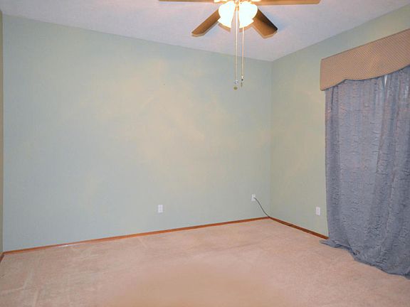 2nd image of 8236 Calle Primera NW