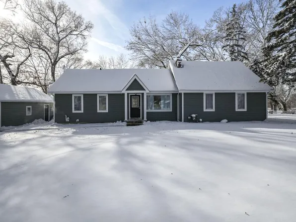 423 North Riverside DRIVE, Silver Lake, WI 53170