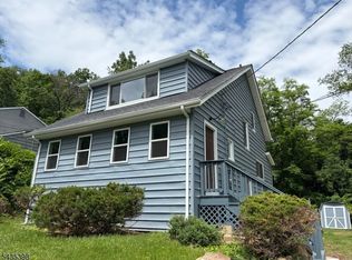 1104 N Washington Ave, Dunellen, NJ 08812