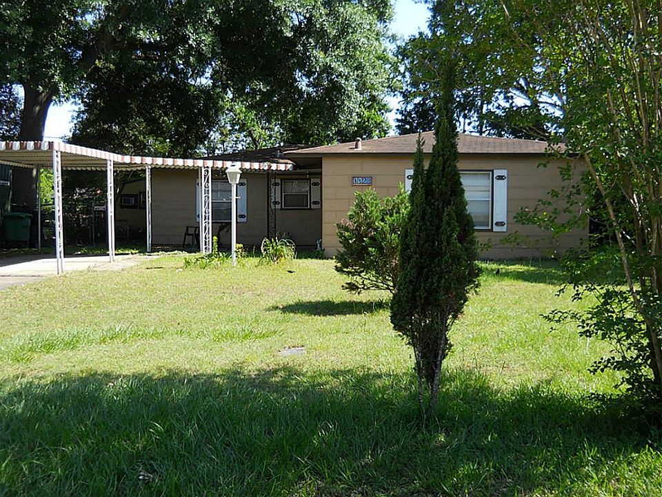 2nd image of 1123 Du Barry Ln