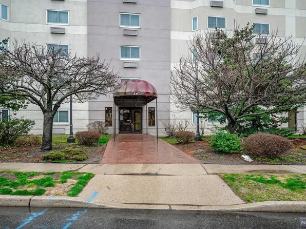 310 Lookout Ave APT 506, Hackensack, NJ 07601