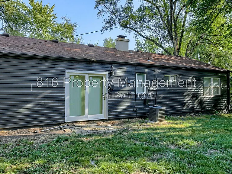 8701 E 114th St — Photo 23