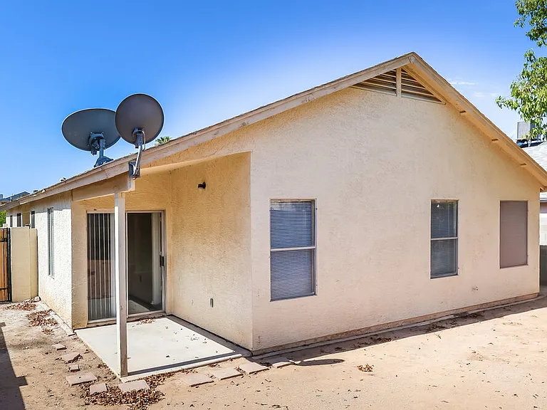 8864 W Morningside Dr — Photo 15