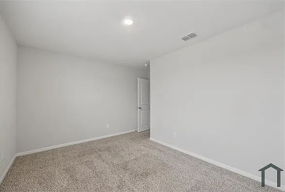 2105 Rougle Ct — Photo 8