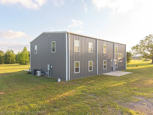 233 McGarrah Ln, Alma, AR 72921