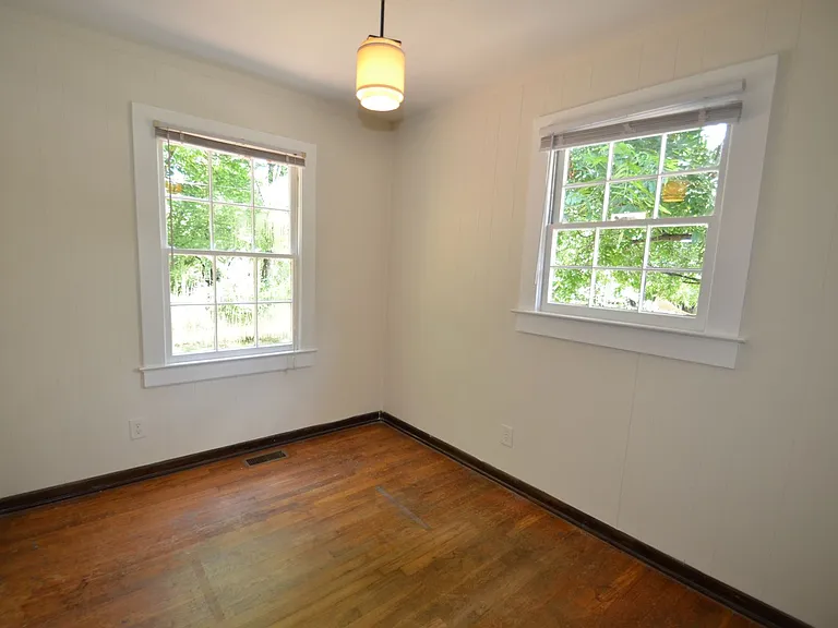 100 Caldwell St — Photo 4