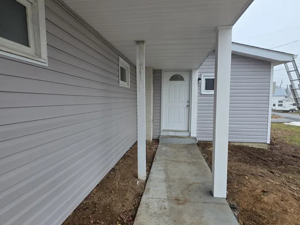 3021 Walnut St #2, Manchester, MD 21102