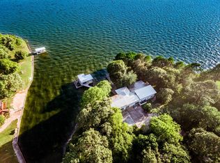 409 Wildwood Dr, Onalaska, TX 77360