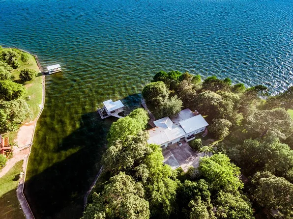 409 Wildwood Dr, Onalaska, TX 77360
