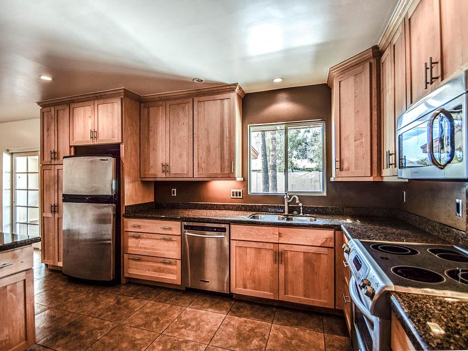 1st image of 511 E Solana Dr