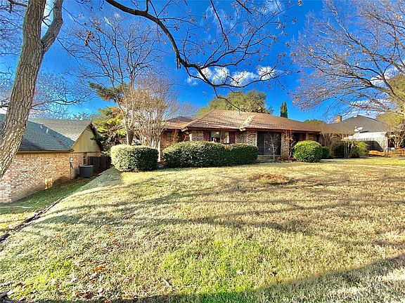 2nd image of 8617 Woodslane Dr