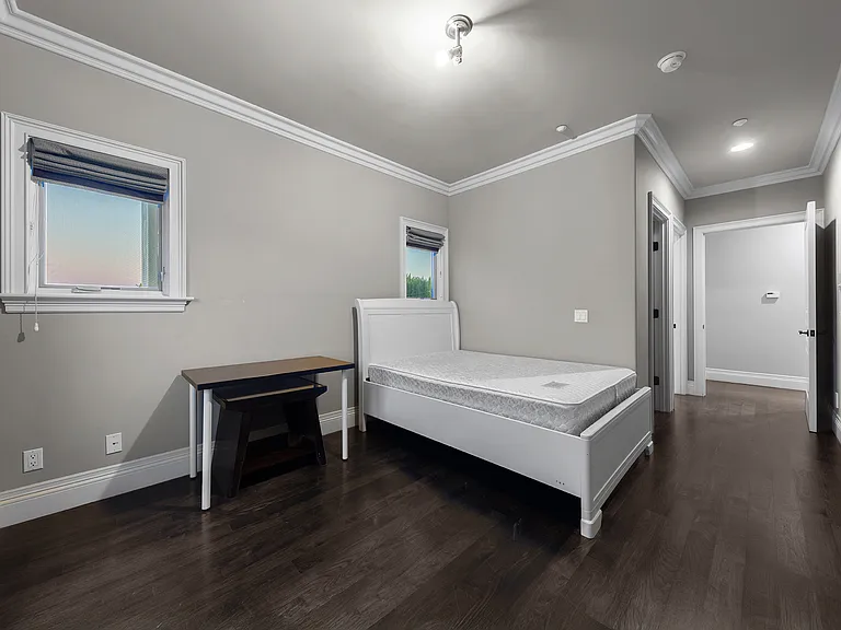 150 W Naomi Ave — Photo 32