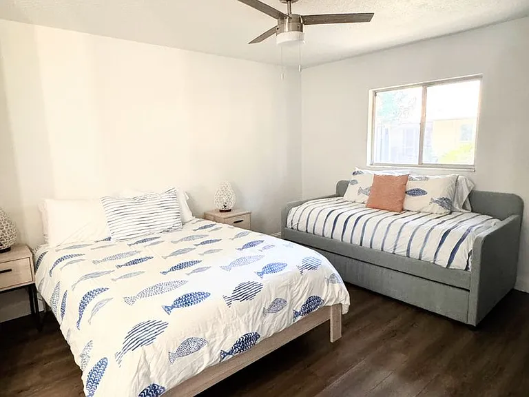 654 Capistrano Ct — Photo 9