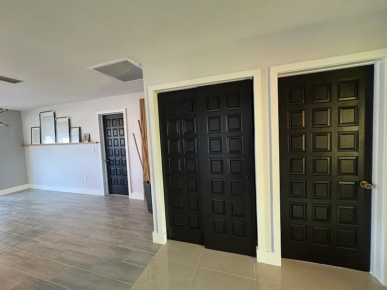 400 Capri Blvd — Photo 9