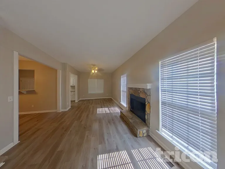 523 Seven Bark Ct — Photo 2