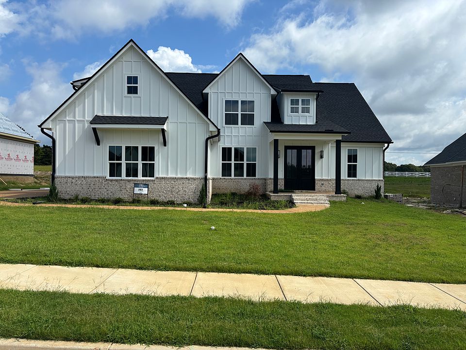 1st image of 2502 Beauvoir Dr