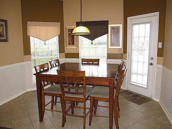 3rd image of 23510 Windy Bank Ln