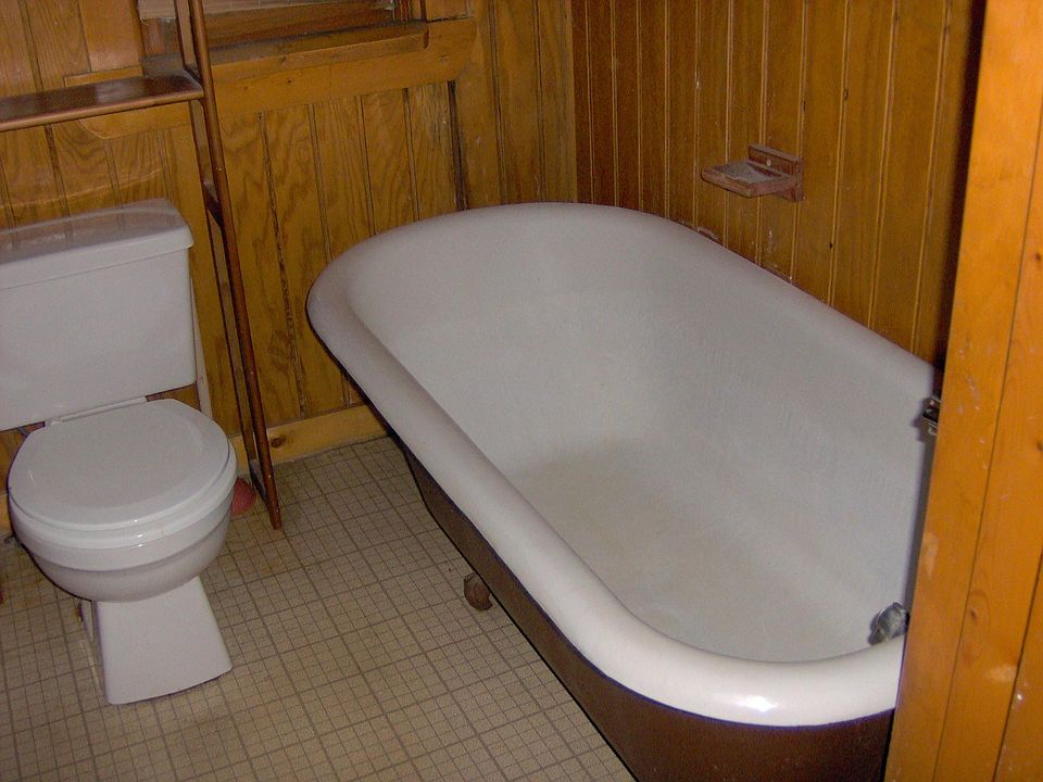2nd image of 111 E Manning St