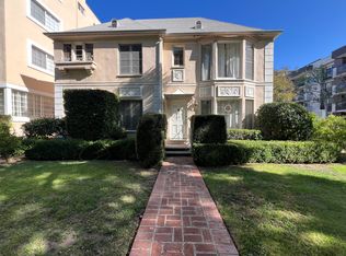 9199 W 3rd St, Beverly Hills, CA 90210