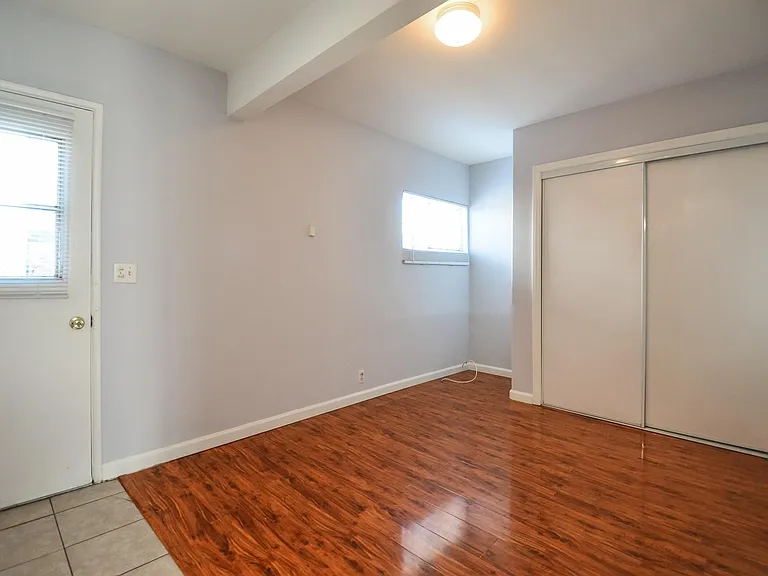641 Loranne Ave #B — Photo 7