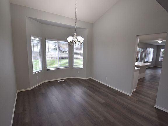 5th image of 1213 Nunnally Ave NW