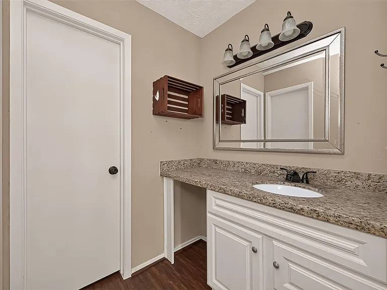 10318 Buffalo Bend Dr — Photo 15