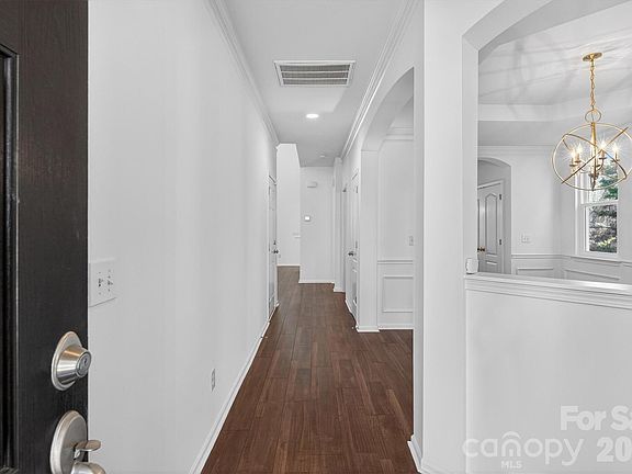 5th image of 5527 Cactus Valley Rd #183