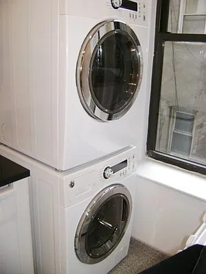 Rented by City Connections Realty | media 49