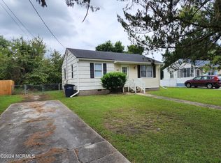 408 Nelson Dr, Jacksonville, NC 28540