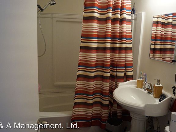 4th image of 3219 Meadowbrook Blvd APT 204