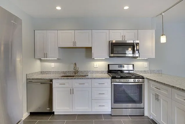 4025 Excelsior Blvd — Photo 8