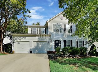 5824 Downfield Wood Dr, Charlotte, NC 28269