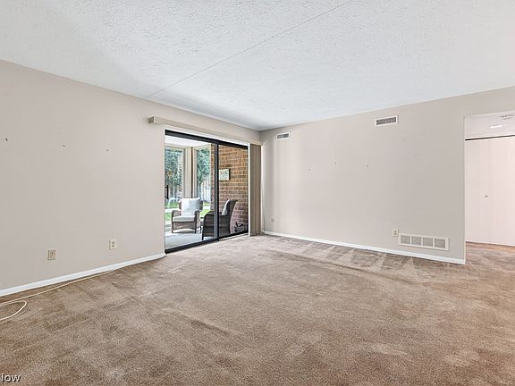 4th image of 22936 Mastick Rd APT 101