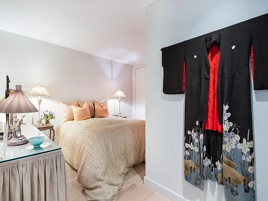 Sold by Sotheby's International Realty | media 20